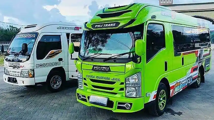 Modifikasi Mobil Elf Trave