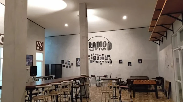 Radio Dalam Kopi