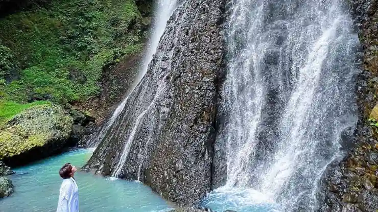 Curug Song